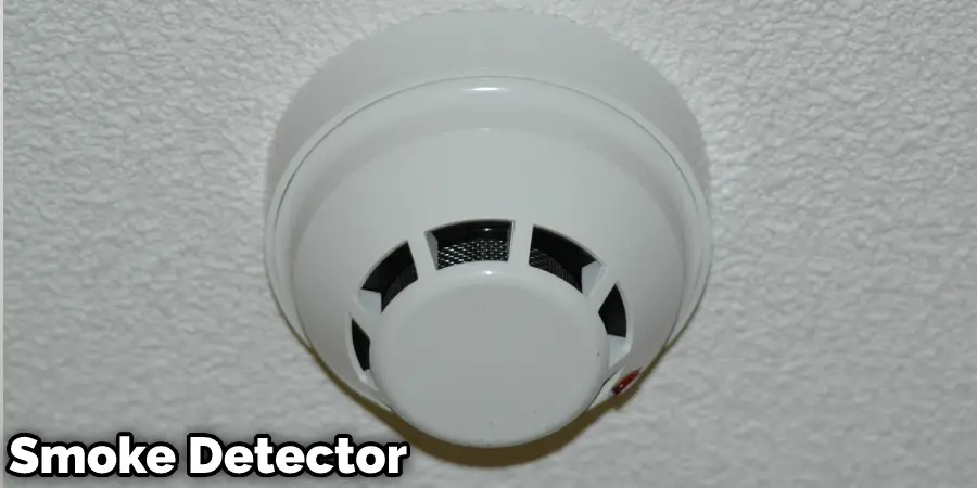 How to Tell if A Smoke Detector Has a Camera