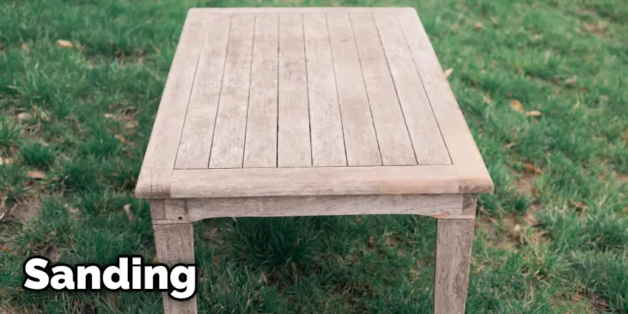 How to Redo Teak Outdoor Furniture