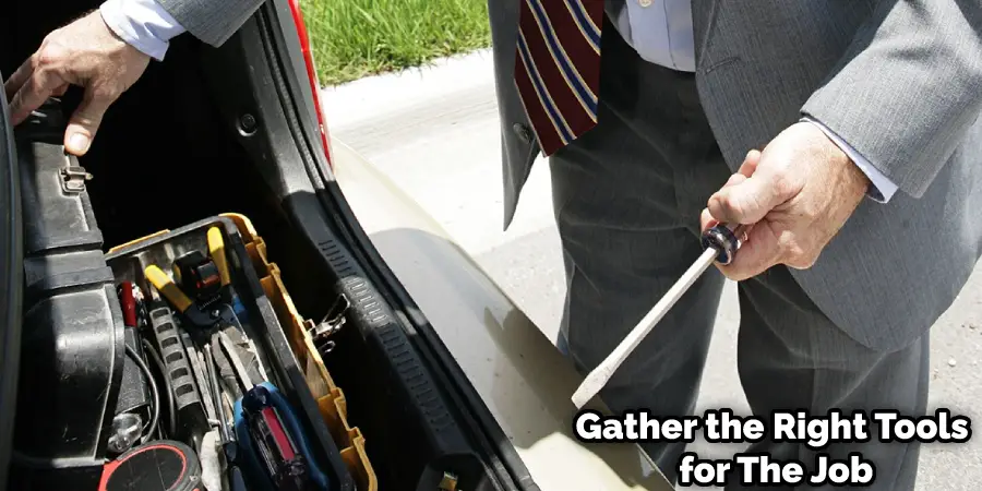 How to Open a Car Trunk with A Screwdriver