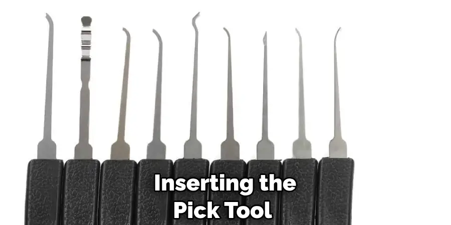  Inserting the Pick Tool