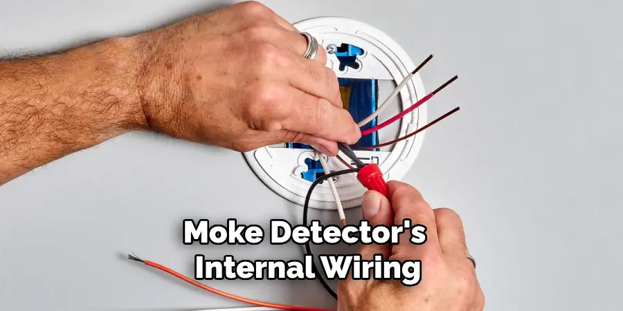 Moke Detector's Internal Wiring