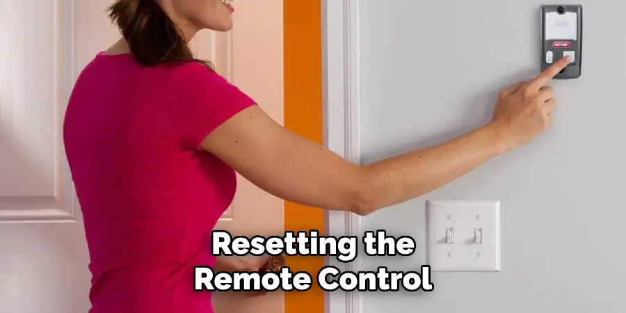 Resetting the Remote Control