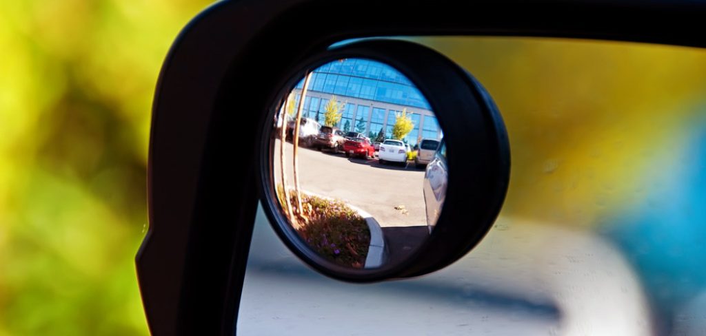 How to Use Blind Spot Mirrors