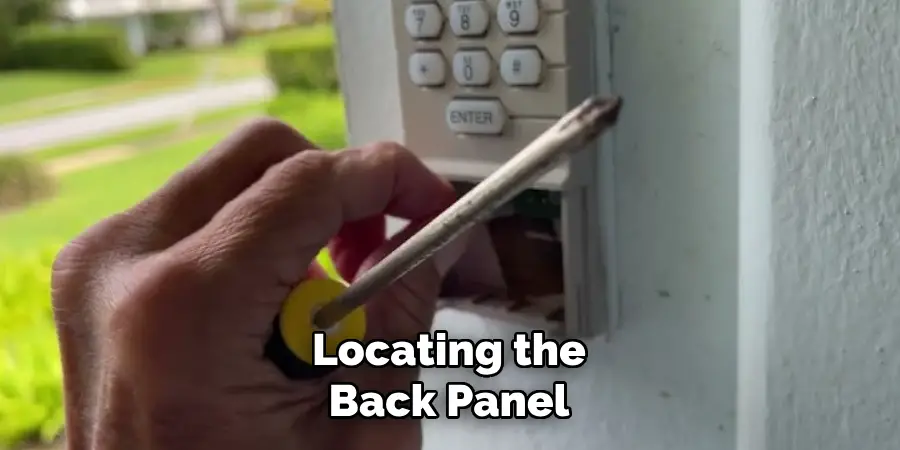 Locating the
Back Panel