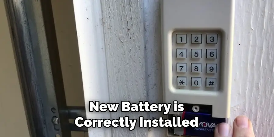 New Battery is
Correctly Installed
