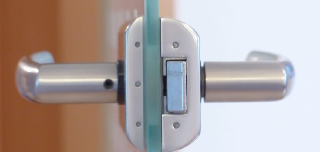 How to Unlock a Broken Door Knob